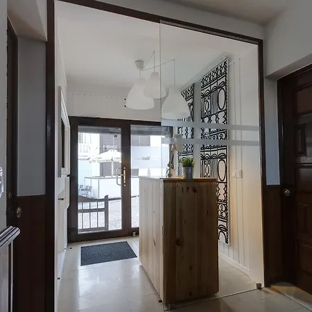 Homemoel Local Accomodation Al بيت ضيافة 3*