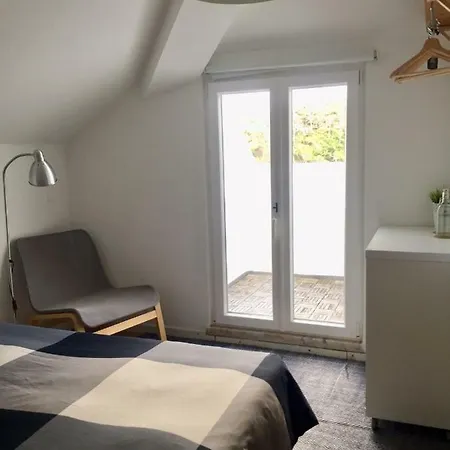 Homemoel Local Accomodation Al